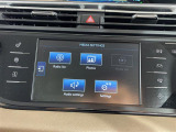 【Bluetooth】ナビゲーションと携帯電話/スマートフォンをBluetooth接続することができます。接続するとハンズフリーで使用することができるので、とても便利です!