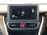 当車両はオーディオレスです。多彩なナビゲーション・オーディオをご用意しております。詳しくは当店スタッフにお問い合わせください。