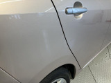 外装にキズ凹み複数あります。