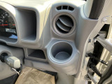 運転席ドリンクホルダーです。