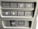 運転席から両側電動スライドドアの開閉ができます