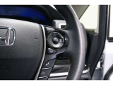 Hondaセンシングの機能のひとつ、アダプティブクルーズコントロール付!アクセルから足を離しても設定したスピードと前車との車間を保ち走行してくれます!車線維持もアシスト☆高速道路で疲労軽減ですね☆