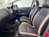 【車内ルームクリーニング済】専門スタッフにより車内はきれいにルームクリーニングを行っております。