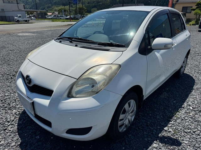 ヴィッツ 1.3 F 4WD