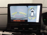 バックモニターを装備しています。車庫入れ時等に車両後方が確認出来るのでとても便利です。