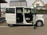 お車の修理・鈑金もお任せ!お見積り無料!高品質な仕上がりで大切な愛車を復元します。