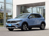 しっかりとしたプレスラインもVWの特徴です。光のゆがみがないきれいなボディが品質の高さの象徴です!