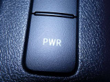 PWRスイッチを押すと、パワーモードに切り替わり、力強い走りに!