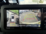 パノラミックビューモニター付きです。車両を上から見たような映像をディスプレイオーディオ画面に表示。運転席からの目視だけでは見にくい、車両周辺の状況をリアルタイムでしっかり確認できます。