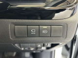 見通しの悪い交差点などの走行では「パノラミックビュー」で車両前方から広範囲の映像を写します。バックで駐車をするときには、同時に「バックビュー」も表示させることで、確認しずらい後方の安全確認が可能に。