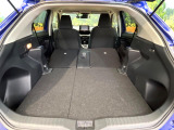 普段のお買い物や通勤、送迎等に十分な荷室スペースを確保しております。セカンドシートを倒すと、大きな荷物の積載も可能です♪