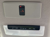 SOSコールスイッチです。NissanConnectにご加入していただくとご利用いただけます。