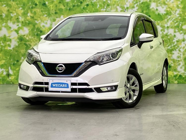 ノート 1.2 e-POWER メダリスト FOUR 4WD