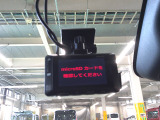 別途SDカードが必要です。