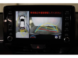 車両を上から見たような映像表示するパノラミックビューモニター付き!