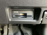 ETC車載器付きです♪高速道路をスイスイと通過!で、キャシュレス!クルマは料金所をノンストップで通過することができます☆