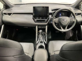高いホールド性で運転姿勢が安定します。長距離ドライブでも疲れにくいのが魅力です。快適なドライビングライフをお送りください♪