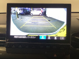バックモニター付きで、車庫入れやバック時の後方確認をサポート。