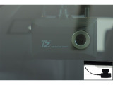 ドライブレコーダー(TZ-DR210)装備してます。フロントとリヤーのカメラで録画しているので万が一の時の記録で安心です。
