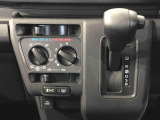 ATシフトで運転も楽々です。