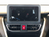当車両はオーディオレスです。多彩なナビゲーション・オーディオをご用意しております。詳しくは当店スタッフにお問い合わせください。