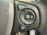 アクセルから足を離しても設定したスピードを保ち走行し、高速道路での疲労軽減に役立つクルーズコントロール付きです!