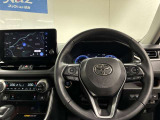 使いやすく運転しやすいレイアウトの運転席周り。