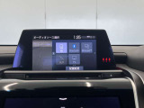純正メモリナビを装着しています。Bluetooth(ブルートゥース)・USB接続/CD・DVD再生/フルセグ視聴など使用できます。