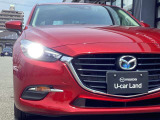 アダプティブLEDヘッドライト カメラや車速センサーと連動して、ハイ、ロー、ワイドローのLEDライトを常に最適な配光に自動制御する優れものです!
