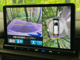 【マルチビューカメラシステム】専用のカメラにより、上から見下ろしたような視点で360度クルマの周囲を確認することができます☆死角部分も確認しやすく、狭い場所での切り返しや駐車もスムーズに行えます。