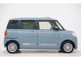 県内13店舗にて常時500台以上ダイハツ車を展示中です。見て、触って、納得のいく一台をぜひ見つけてください。