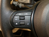 【ステアリングリモコン】ステアリングにオーディオ調節可能なスイッチが装備されていますので運転中でも視線をそらさずにオーディオの調節が可能です!