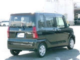 国家整備資格を取得しておりますメカニックが、大切なお客様のお車をご納車に向けて整備致します♪