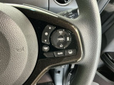 【アダプティブ・クルーズ・コントロール】予め設定した車速内でクルマが自動的に加減速。 前走車との適切な車間距離を維持しながら追従走行し、高速道路でのドライバーの疲労を軽減してくれる嬉しい機能付♪