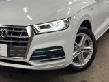 ●LEDハイビームが多数独立で存在し、ハイビーム時に対向車や前方を走る車の部分をロービームに切り替えが可能!!シーケンシャルウインカーも装備!!