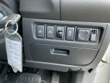 衝突被害軽減ブレーキや踏み間違い防止装置がお客様の運転をサポートします☆