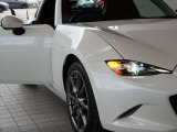 神戸マツダ神戸西インター店は、通常ディーラー+&alpha;の次世代型店舗としてROADSTER EXPERIENCE SPACEの冠を掲げ、「いつでも・誰でも・気軽に会いに行ける」ロードスターUカー専門店。