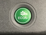 ★ECONスイッチ★ エコドライブを加速しよう!スイッチをONにすると、運転の仕方によるロスを抑え込み燃費をよくするようクルマが頑張ります(*^ー^*)燃費向上にチャレンジ♪