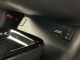 シートヒーター付きです!スイッチを押せば数秒で座面と背もたれが暖かくなり、寒い時期には嬉しい装備です!