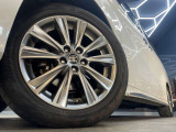 純正18インチアルミホイール!アルミのコーティングも御座います!汚れがちなアルミホイールも安心です!!