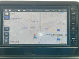 日産純正9インチメモリーナビ(MM223D-L)装備。スマートフォンによる部分地図更新、Bluetooth接続での音楽視聴、快適な画面操作と高音質なオーディオ再生。