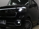 【LEDヘッドライト】悪天候や夜間走行時も良好な視界を確保し安心して運転できる高輝度LEDヘッドライトを装備!点灯速度が早く、消費電力も抑えられています!!