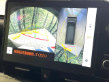 【パノラミックビューモニター】専用のカメラにより、上から見下ろしたような視点で360度クルマの周囲を確認することができます☆死角部分も確認しやすく、狭い場所での切り返しや駐車もスムーズに行えます。