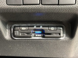 いまや快適なカーライフに欠かせないETCが付いています。