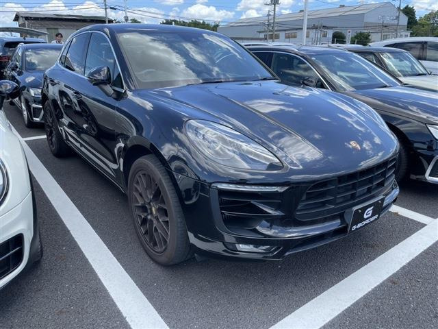 マカン GTS PDK 4WD 禁煙車 純正ナビ バックカメラ