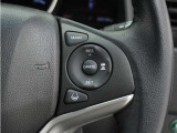 ◆アダプティブクルーズコントロール◆予め設定した車速内でクルマが自動的に加減速。前走車との適切な車間距離を維持しながら追従走行します。【LKAS】車線維持支援システムでステアリング操作を支援。