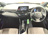 見通しのよいすっきりとした視界で、運転もしやすいです。