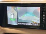 【アラウンドビューモニター】車を上から見下ろしているかのような映像で周囲の状況がひと目で確認、狭い駐車場に駐車するときも安心です♪