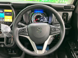 【純正革巻きステアリング】上質な革を使用することで、手にしっかり馴染みとても運転しやすいハンドルです♪
