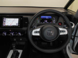 機能的にまとめられた運転席周り。運転しやすさにこだわりました。